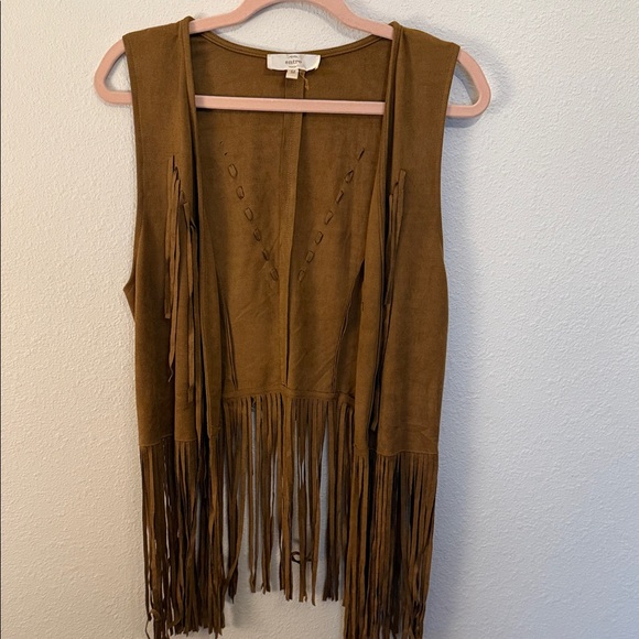 Entro Tan Suede Vest - Picture 1 of 4